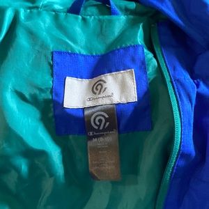 Blue wind breaker lined